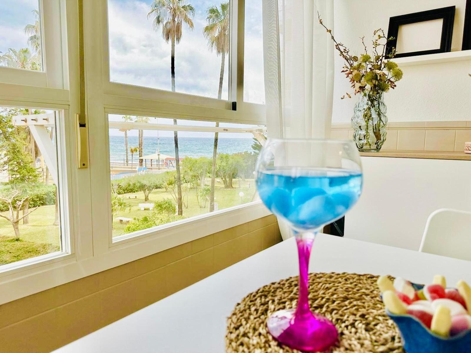 Estudio Pepa Luna Algarrobo Beach Малага Экстерьер фото
