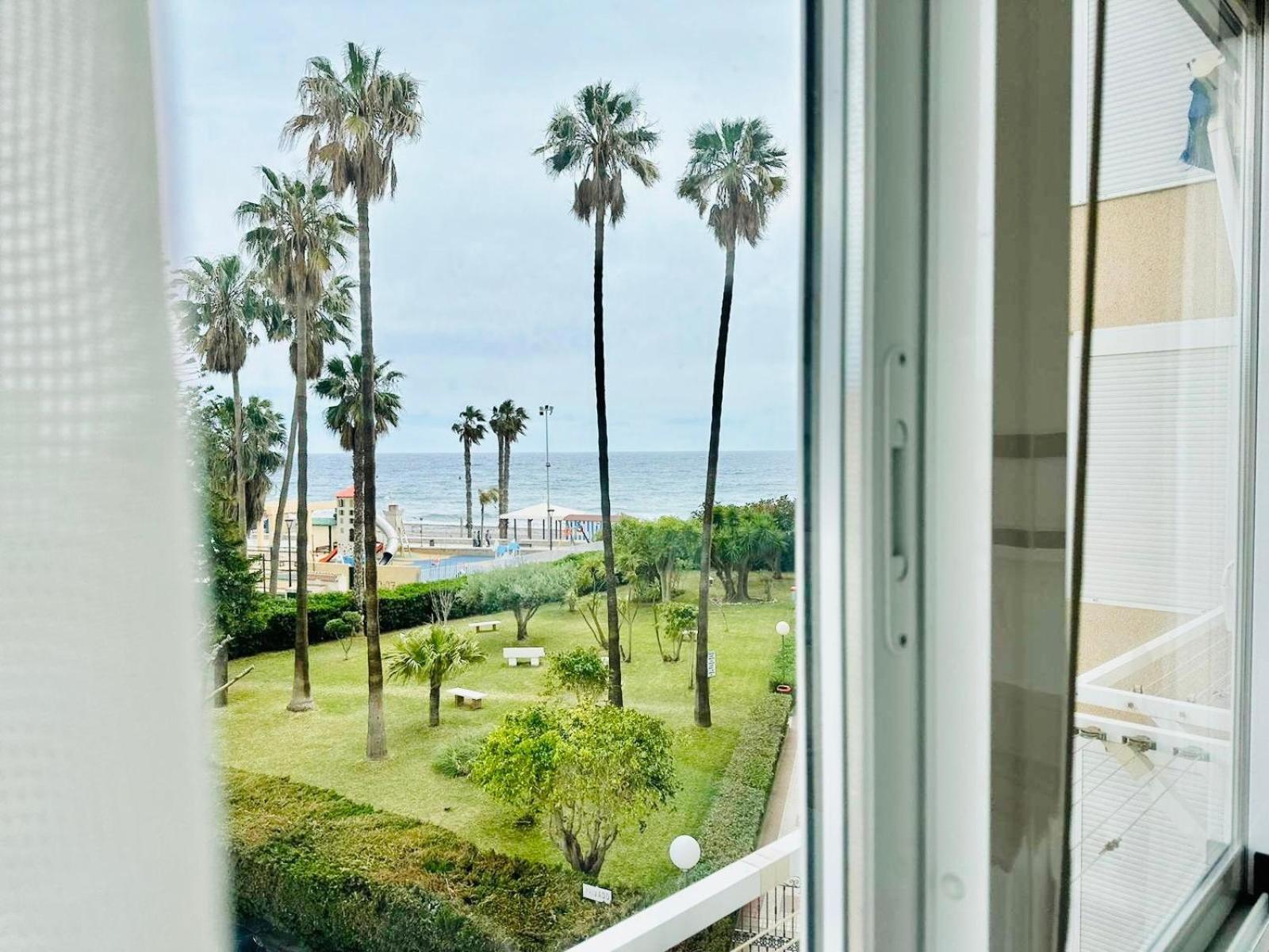 Estudio Pepa Luna Algarrobo Beach Малага Экстерьер фото