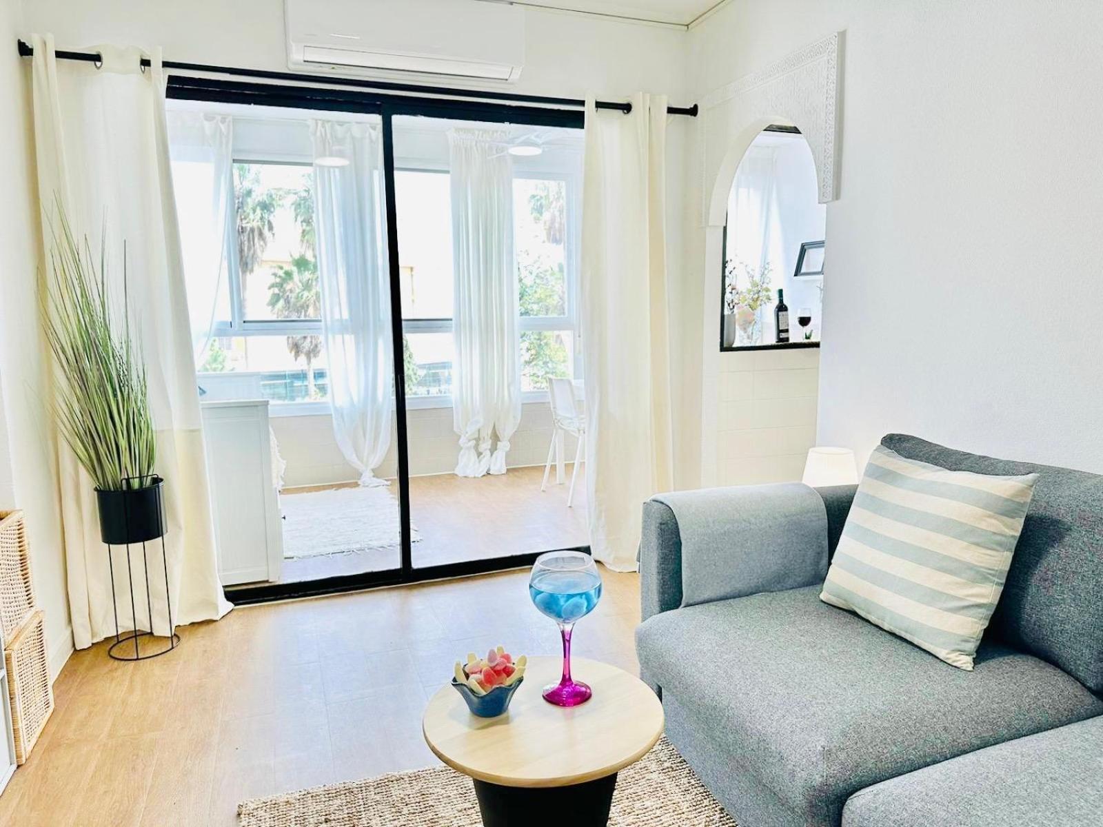 Estudio Pepa Luna Algarrobo Beach Малага Экстерьер фото