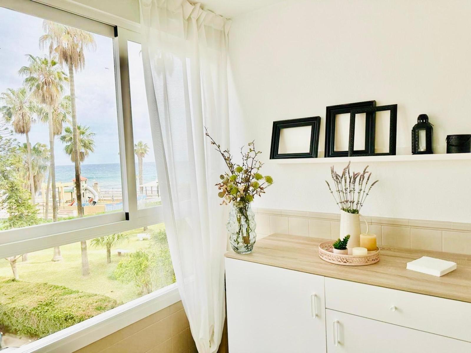 Estudio Pepa Luna Algarrobo Beach Малага Экстерьер фото