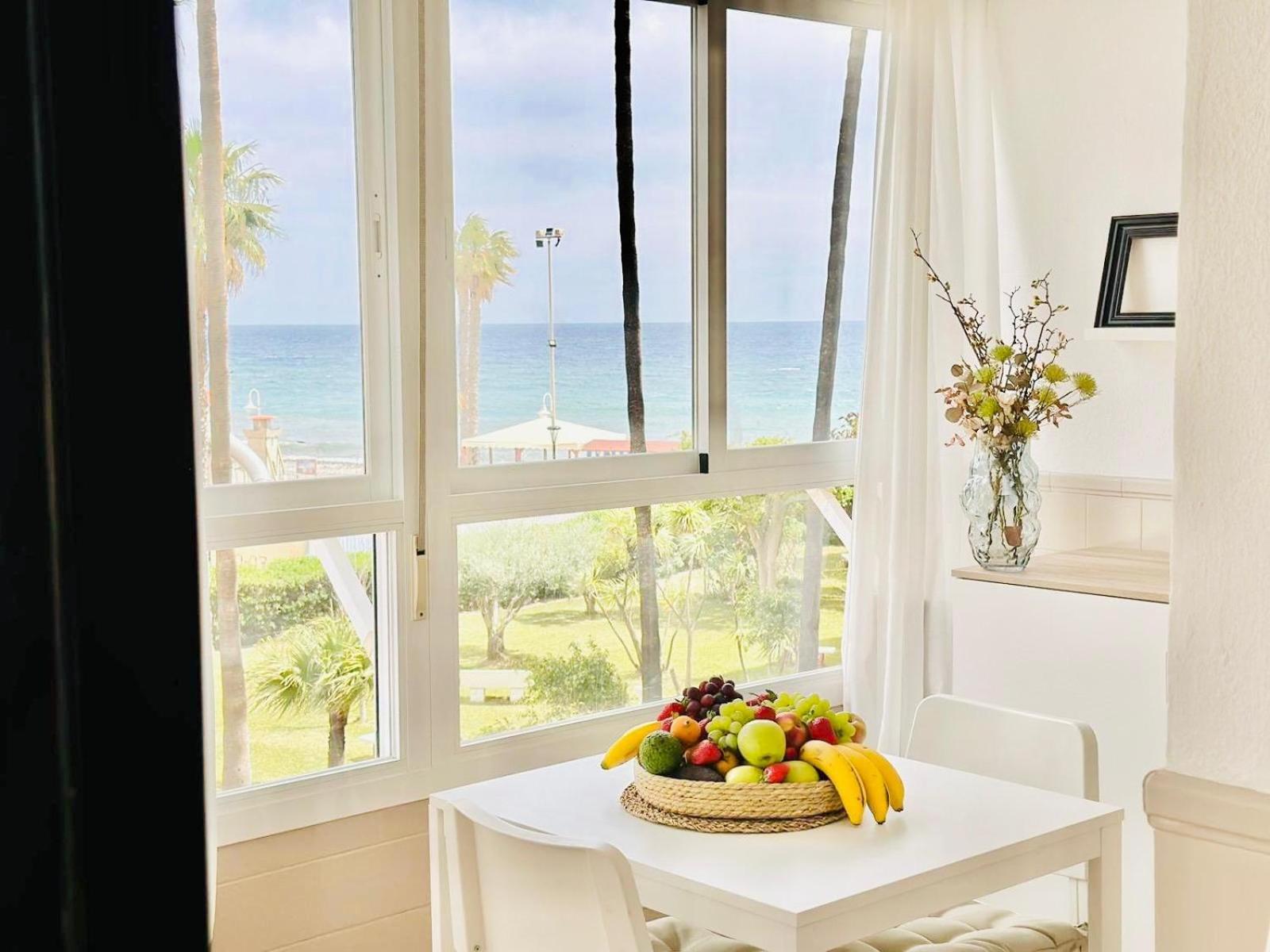 Estudio Pepa Luna Algarrobo Beach Малага Экстерьер фото